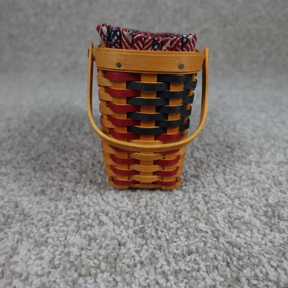 Longaberger‎ 2002 Collectors Club Miniature Flag Basket Red White Blue Patriotic